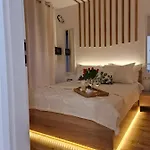Апартамент малко бижу край морето *